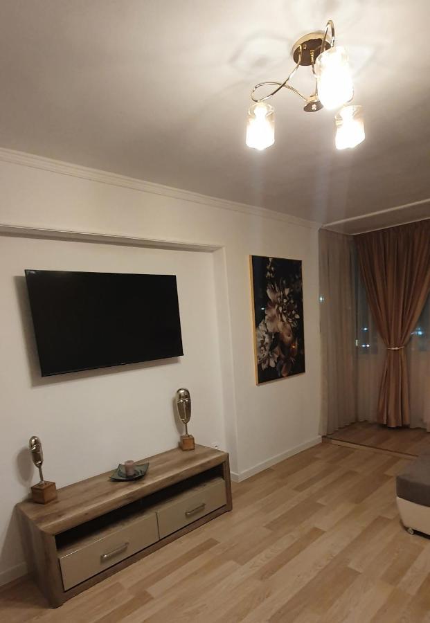 Rebecca Sweet Apartment Oradea Exterior photo